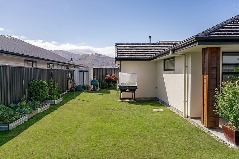 Photo of property in 4 Phoenix Place, Cromwell, 9310