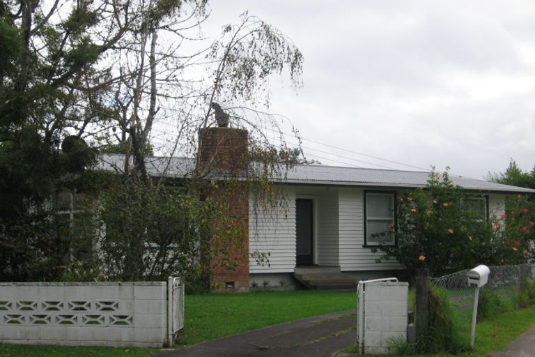 Photo of property in 12 Sunray Avenue, Titirangi, Auckland, 0604