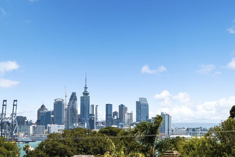 Photo of property in 26 Mays Street, Devonport, Auckland, 0624