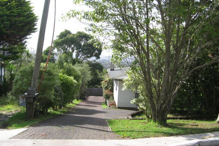 Photo of property in 1/113 Glengarry Road, Glen Eden, Auckland, 0602