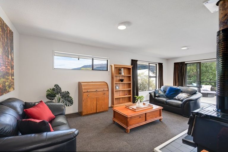 Photo of property in 6 Robertson Street, Frankton, Queenstown, 9300