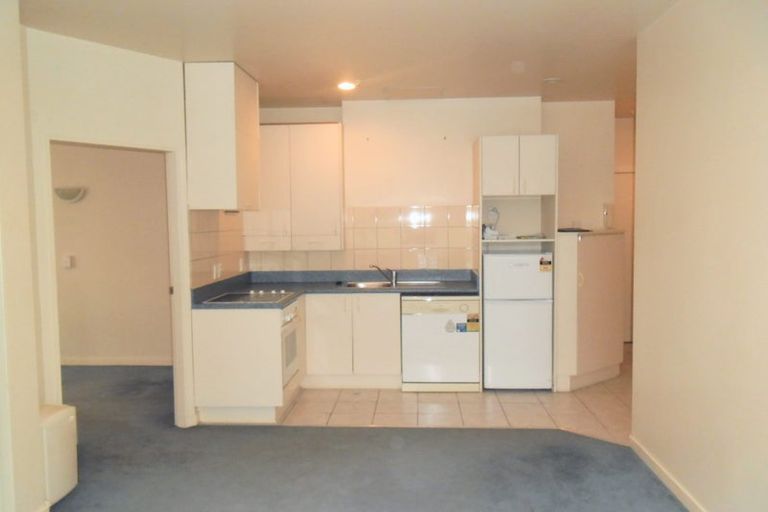 Photo of property in Terrace Tower Apartments, 2b/126 The Terrace, Wellington Central, Wellington, 6011