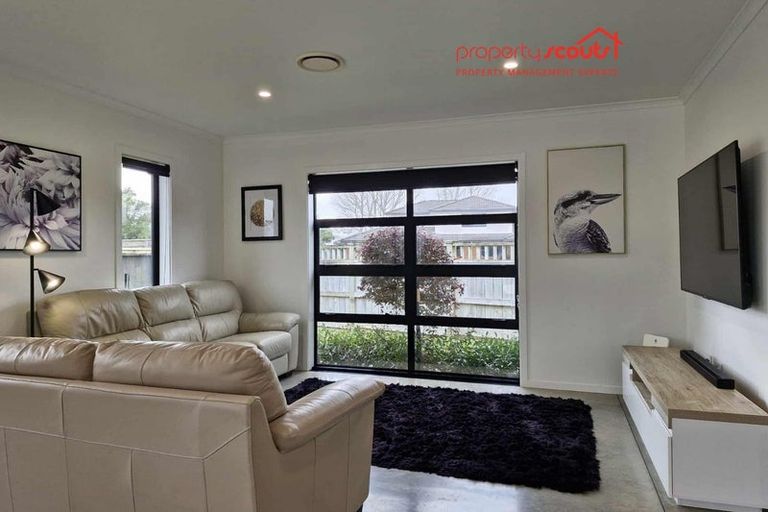 Photo of property in 32 Nikau Street, Inglewood, 4330