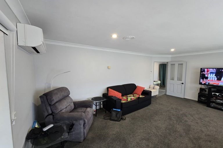 Photo of property in 6 Harvest Court, Paraparaumu, 5032