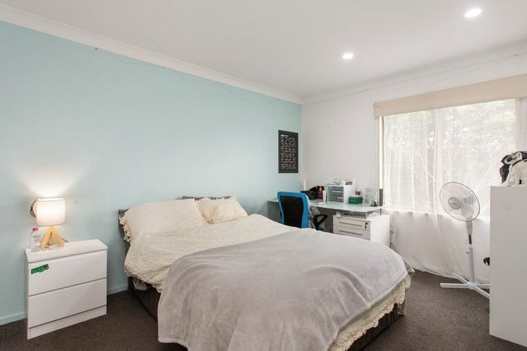 Photo of property in 15 Jasper Place, Northwood, Christchurch, 8051