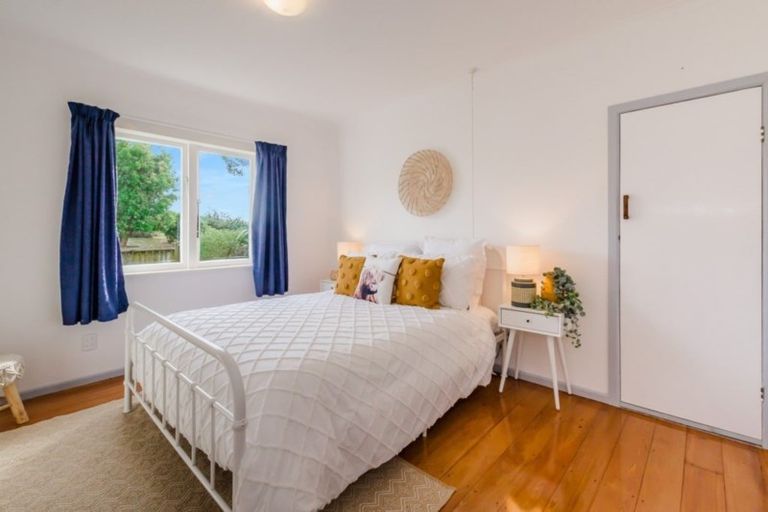 Photo of property in 6 Brendan Drive, Te Horo Beach, Otaki, 5581