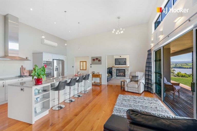 Photo of property in 21a Castle Street, Waihola, Milton, 9073