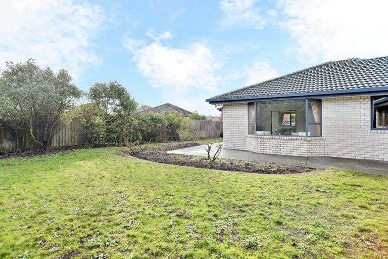 Photo of property in 4 Fishermans Rest, Waimairi Beach, Christchurch, 8083