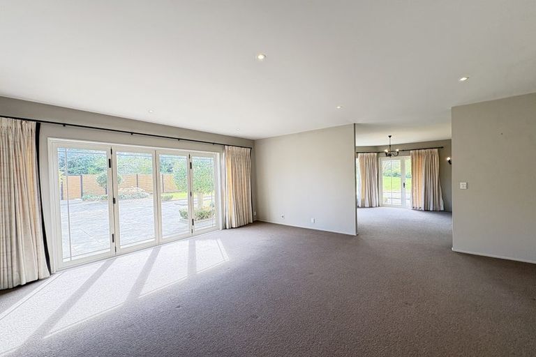 Photo of property in 246 State Highway 16, Kumeu, 0892