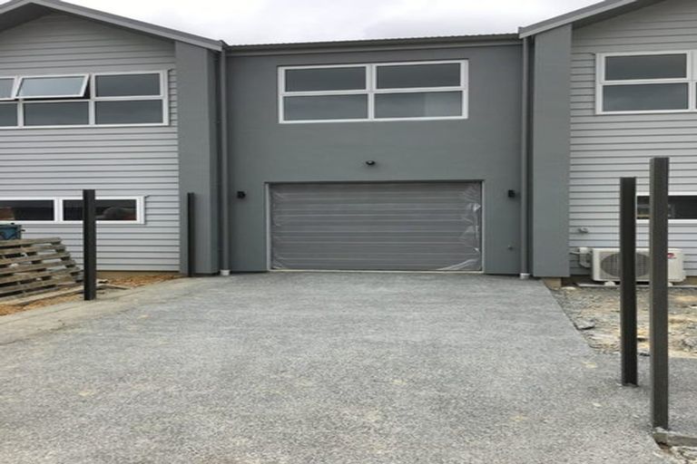 Photo of property in 24 Bluff Road, Kenepuru, Porirua, 5022