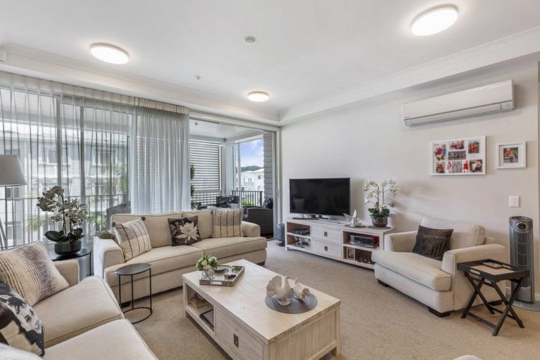Photo of property in 251 Hibiscus Drive, Orewa, 0931