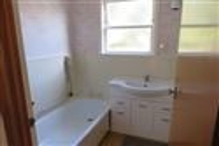 Photo of property in 809 Beach Road, Browns Bay, Auckland, 0630