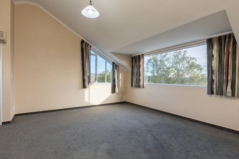 Photo of property in 11 Logan Place, Blenheim, 7201