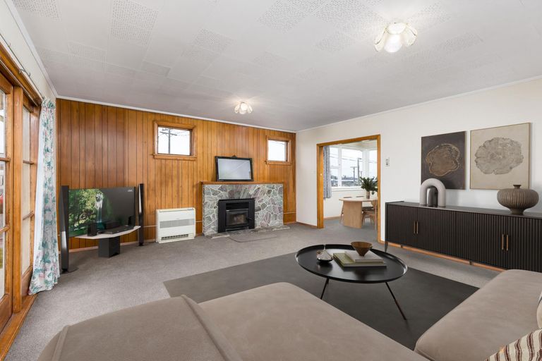 Photo of property in 2 Kennedy Crescent, Waimate, 7924