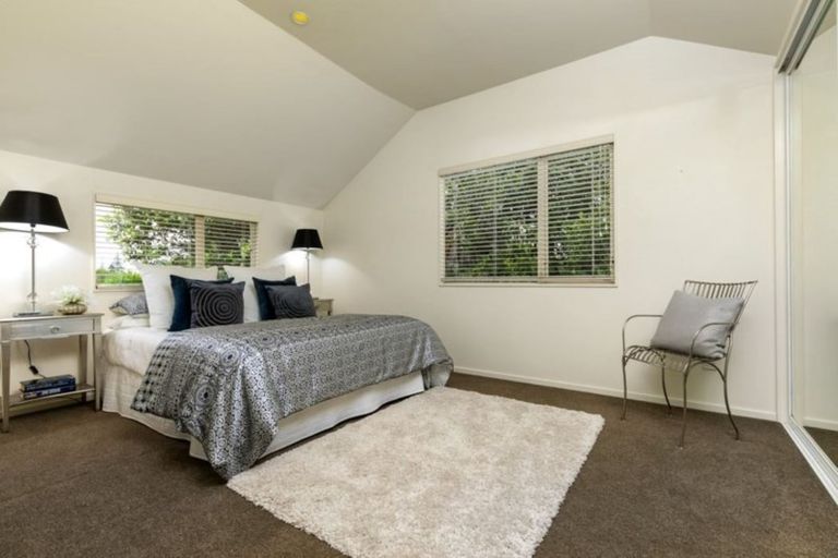 Photo of property in 10a Shiloh Way, Greenhithe, Auckland, 0632