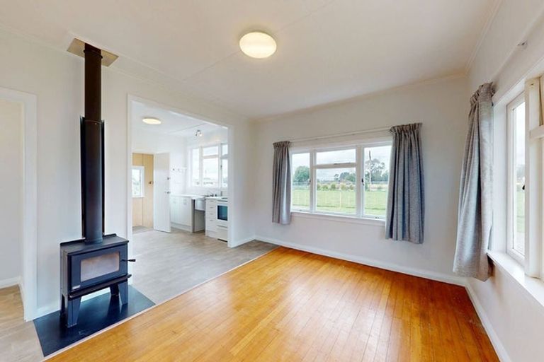 Photo of property in 25 Boulton Road, Levin, 5510