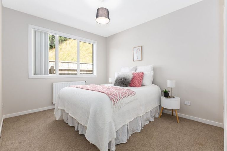 Photo of property in 47a Banks Boulevard, Whitby, Porirua, 5024