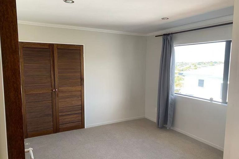 Photo of property in 3 Coventry Way, Long Bay, Auckland, 0630