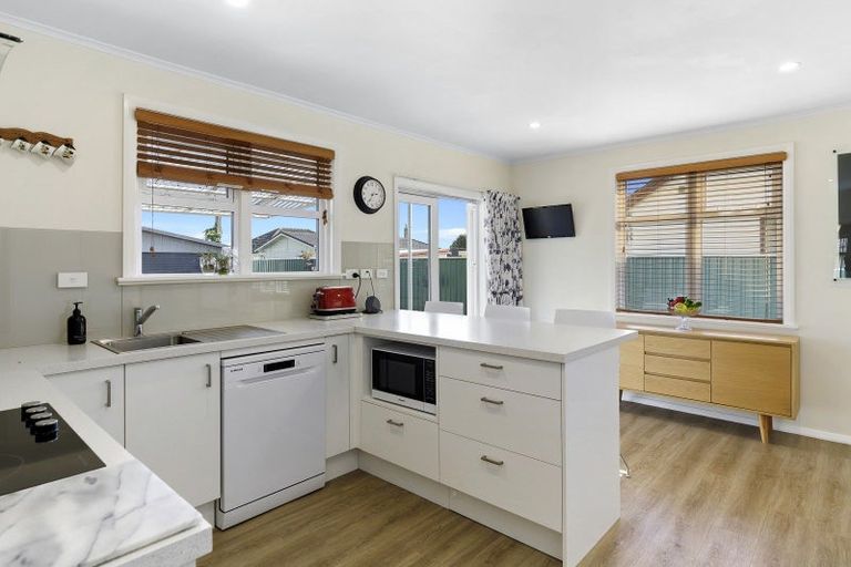 Photo of property in 49 Chapman Crescent, Naenae, Lower Hutt, 5011