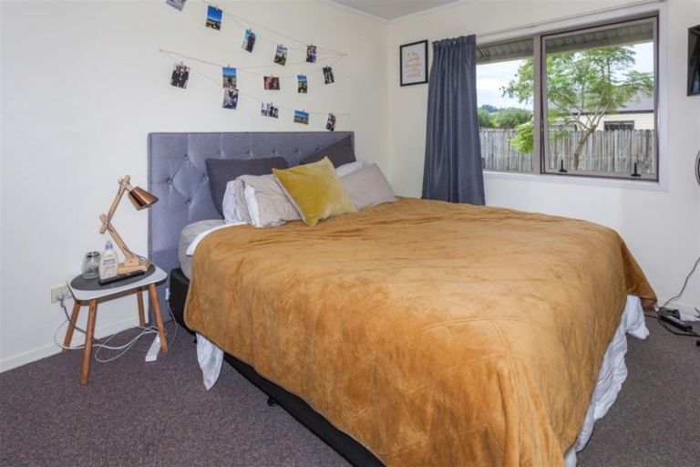 Photo of property in 15 Cholmondeley Crescent, Whitianga, 3510
