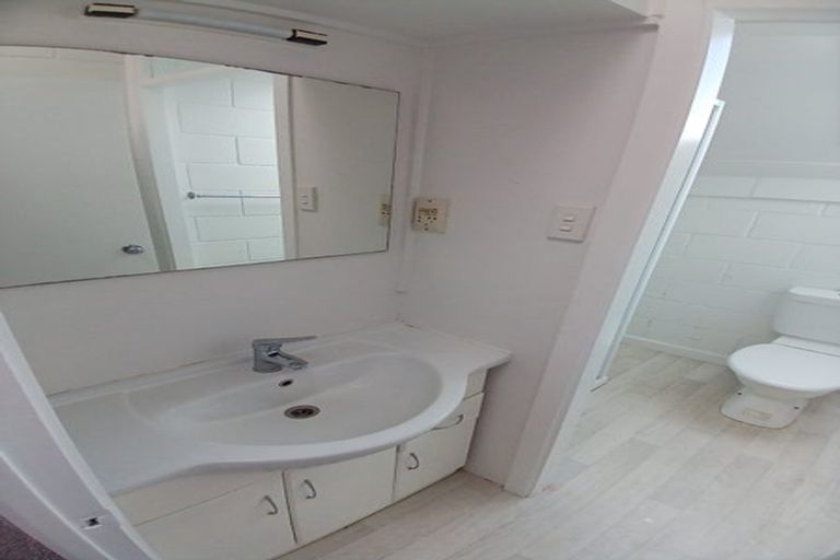 Photo of property in Paddington Apartments, 11/15 Mckinley Crescent, Brooklyn, Wellington, 6021