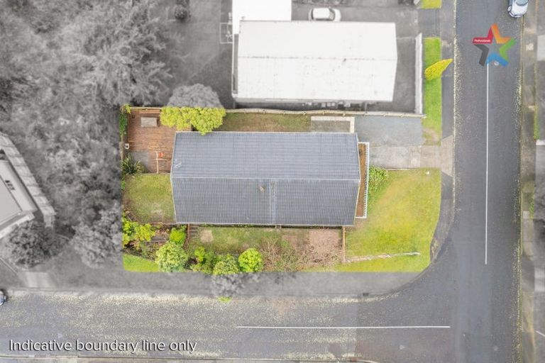 Photo of property in 8 Robson Street, Stokes Valley, Lower Hutt, 5019