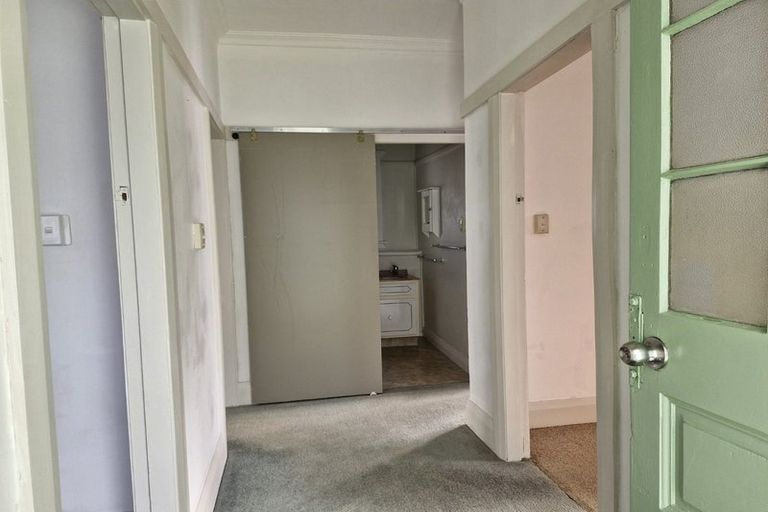 Photo of property in 37 Bay Street, Petone, Lower Hutt, 5012