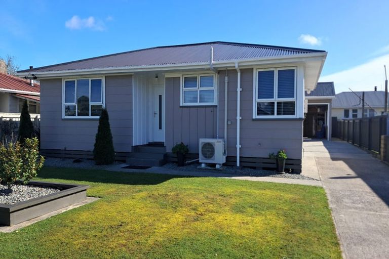 Photo of property in 13 Bentham Street, Westport, 7825