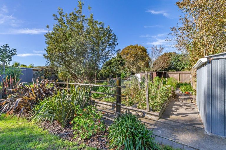 Photo of property in 72 Muhunoa West Road, Ohau, Levin, 5570