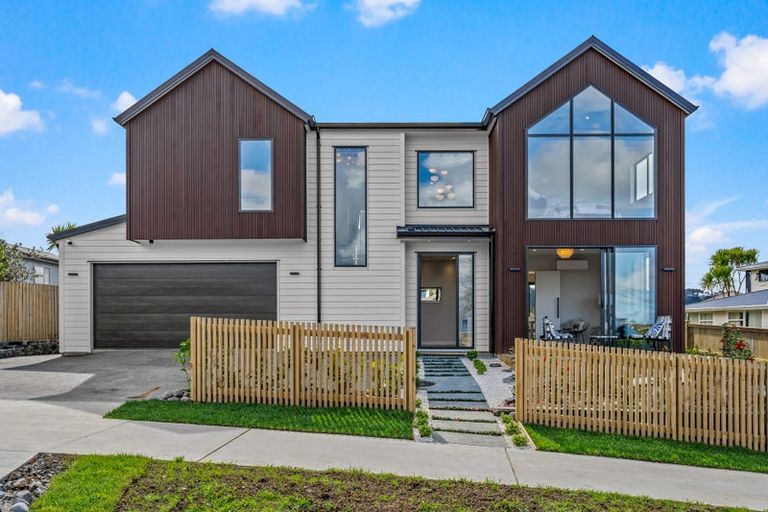 Photo of property in 17a Alexandra Street, Riverhead, 0820