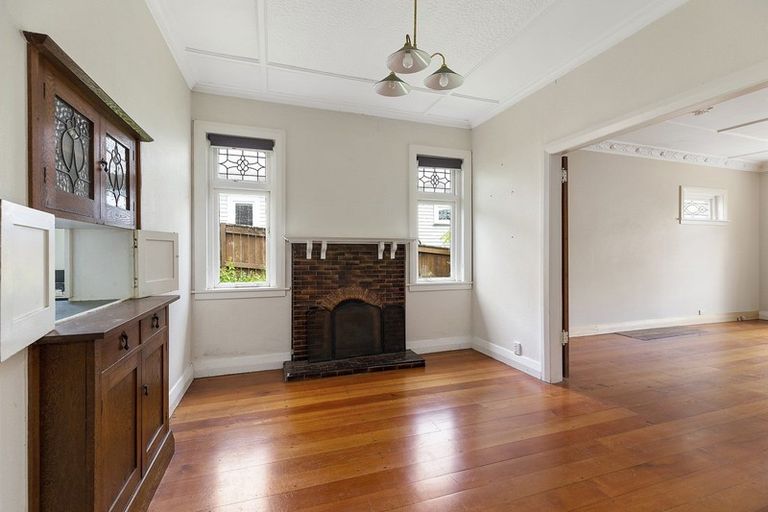 Photo of property in 343 Karori Road, Karori, Wellington, 6012