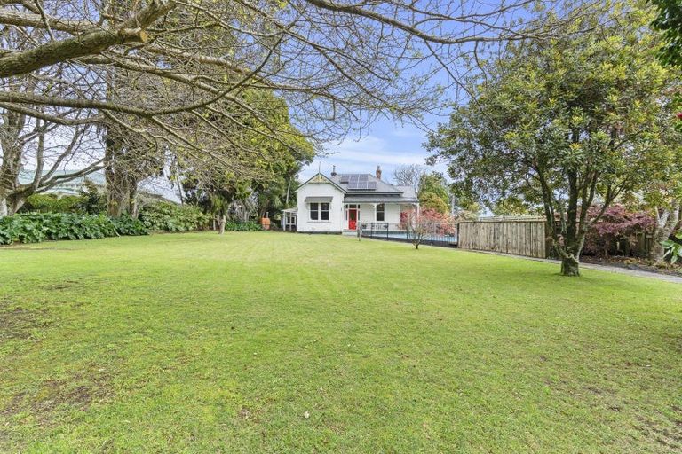 Photo of property in 40 Princess Street, Waitara, 4320