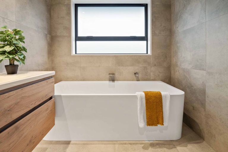 Photo of property in 5 Ferbane Way, Halswell, Christchurch, 8025