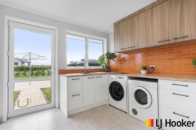 Photo of property in 75 Waimanu Awa Road, Runciman, Drury, 2579