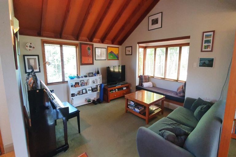 Photo of property in 1/178 Onewa Road, Birkenhead, Auckland, 0626