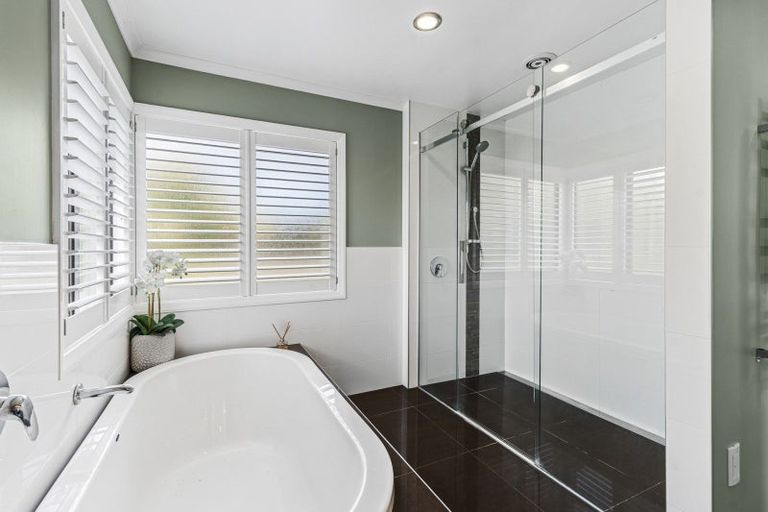 Photo of property in 12a Ash Place, Whalers Gate, New Plymouth, 4310