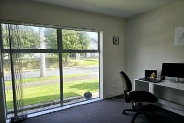 Photo of property in 11 Pipipi Crescent, Takanini, 2112