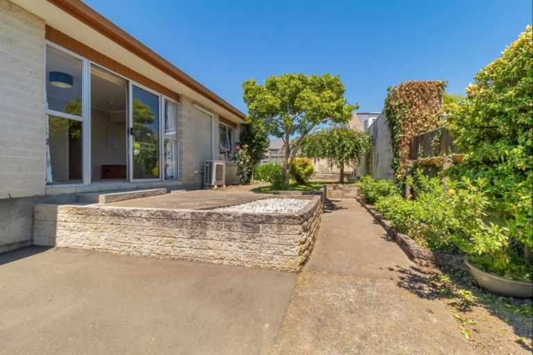 Photo of property in 58a Te Mata Road, Havelock North, 4130