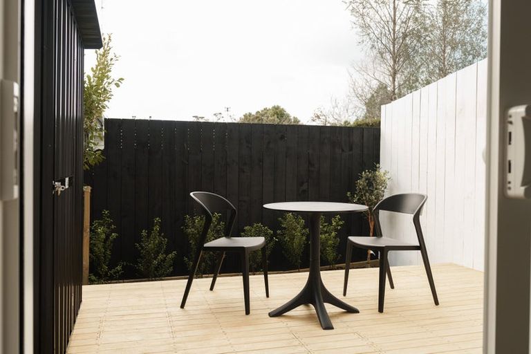 Photo of property in 6/5 Preston Avenue, Henderson, Auckland, 0610