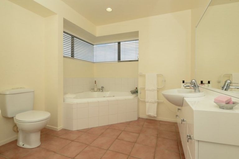 Photo of property in 52 Harrowfield Drive, Harrowfield, Hamilton, 3210