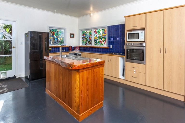 Photo of property in 3 Widdison Place, Whangamata, 3691