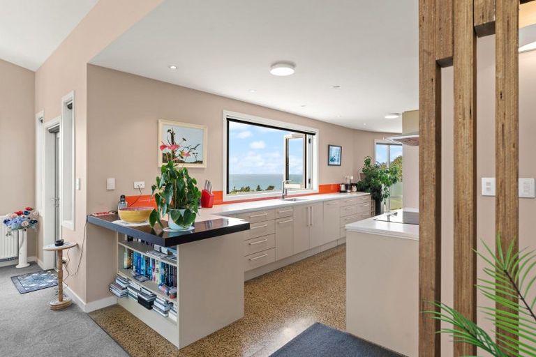 Photo of property in 14 Highgrove, Saint Clair, Dunedin, 9012