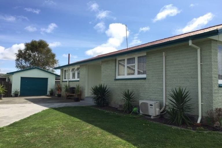 Photo of property in 18 Wallis Place, Onekawa, Napier, 4110
