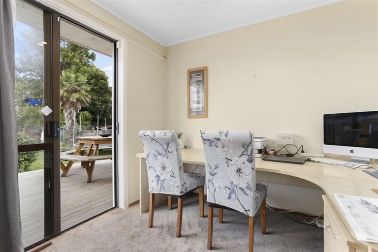 Photo of property in 99 Cargill Street, Papakura, 2110