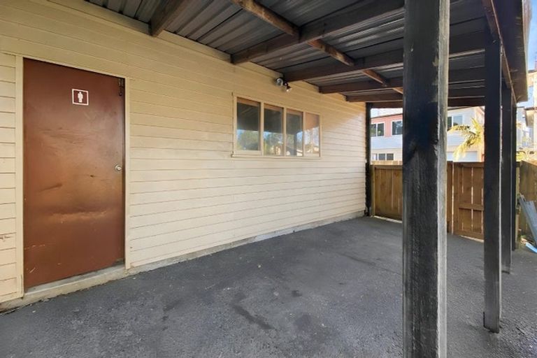 Photo of property in 63 Kervil Avenue, Te Atatu Peninsula, Auckland, 0610