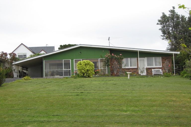Photo of property in 16 Rakino Avenue, Manly, Whangaparaoa, 0930