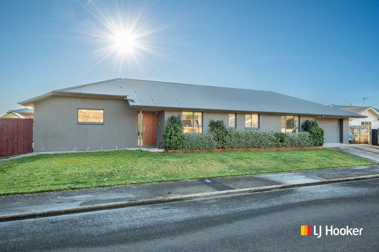 Photo of property in 1 White Hart Lane, Mosgiel, 9024