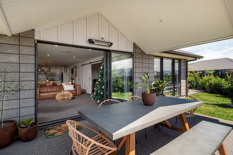 Photo of property in 1 Pimelea Street, Papamoa Beach, Papamoa, 3118