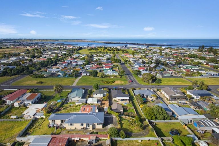 Photo of property in 43b Bamber Street, Castlecliff, Whanganui, 4501