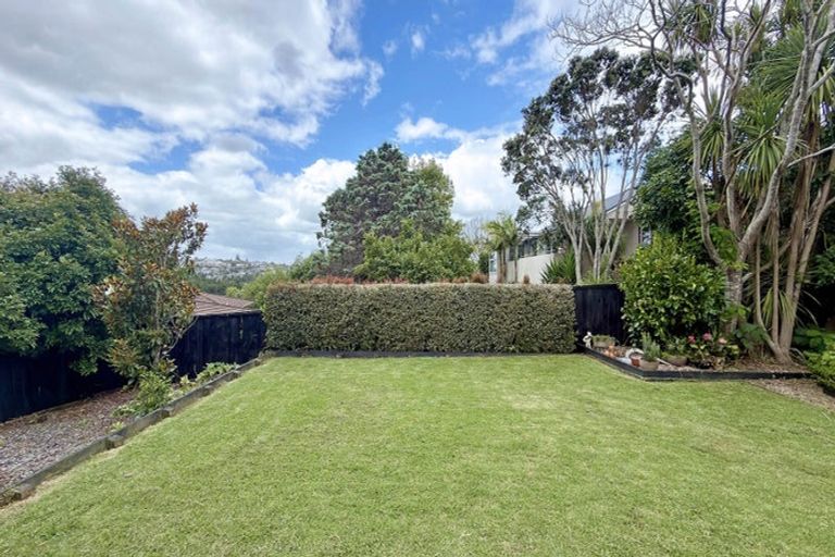 Photo of property in 16 Onetaunga Road, Chatswood, Auckland, 0626